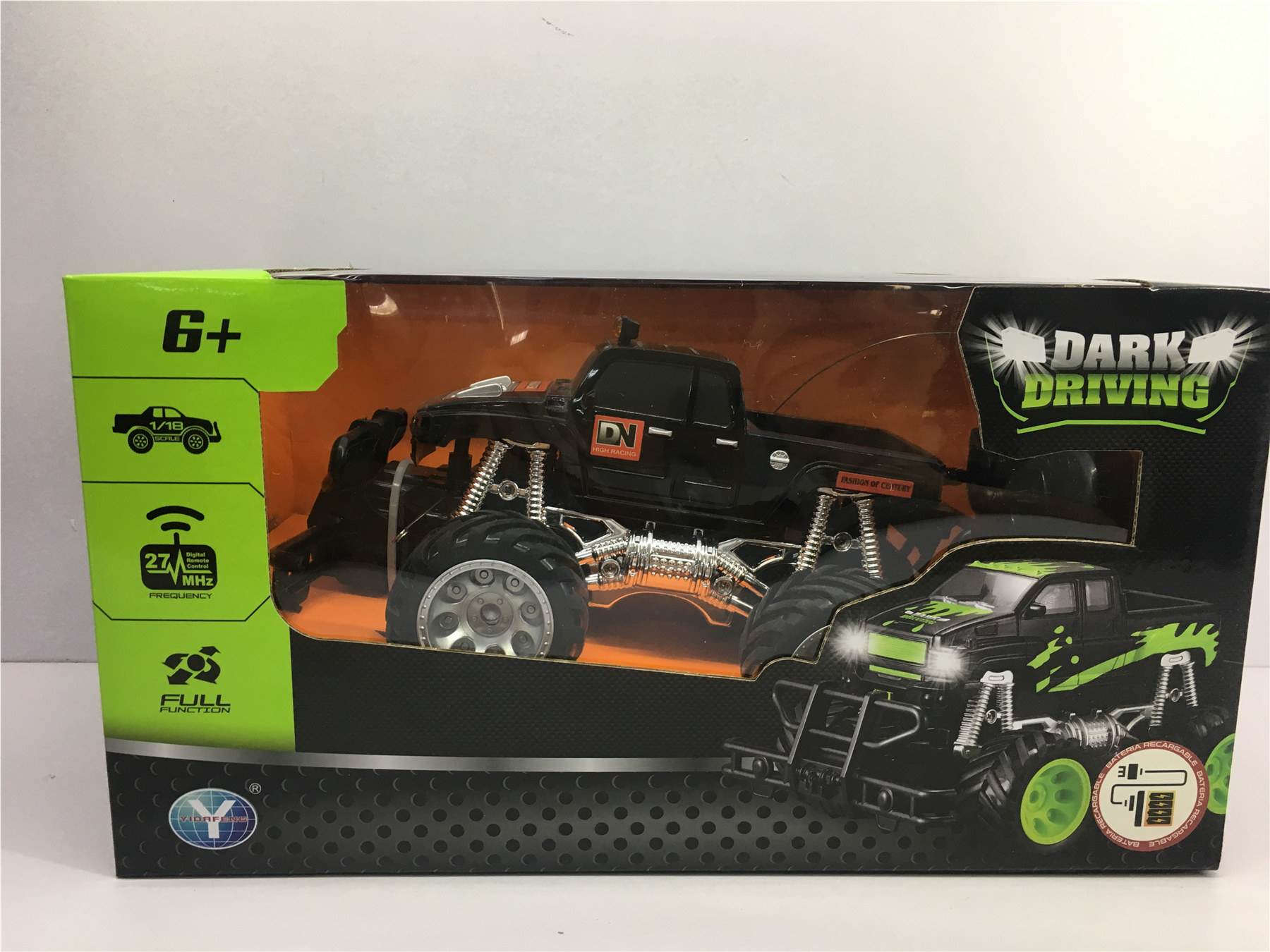 Радиоуправляемая машинка 1:18, USB зарядка