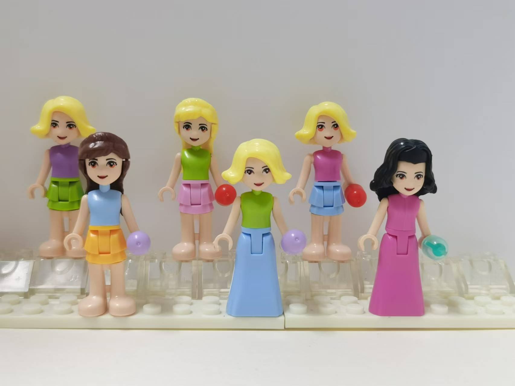 Мини-фигурки "Модные девчонки", 6 шт, конструктор