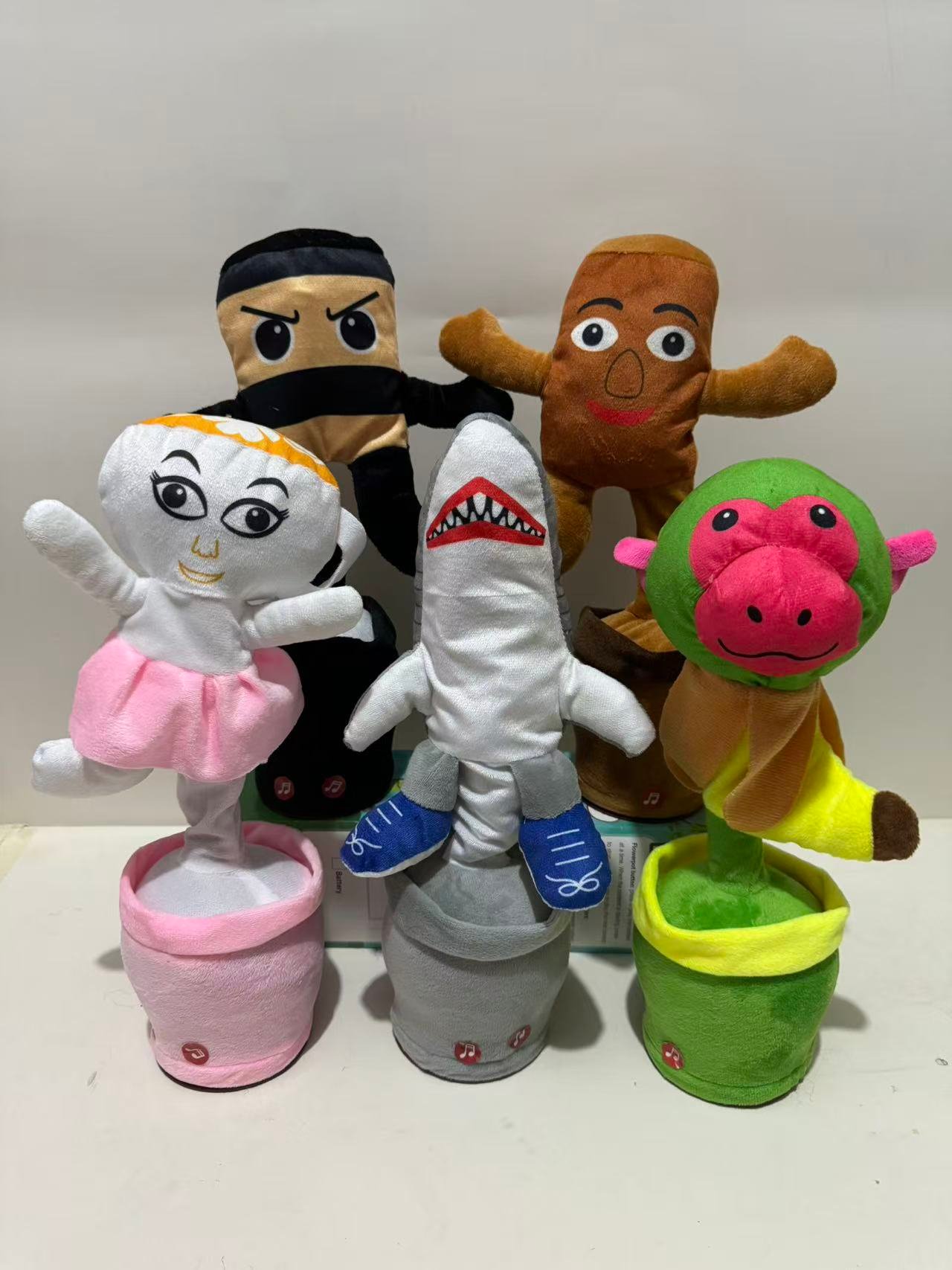 Электрическая игрушка-вертушка Shanhaijing USB, животные