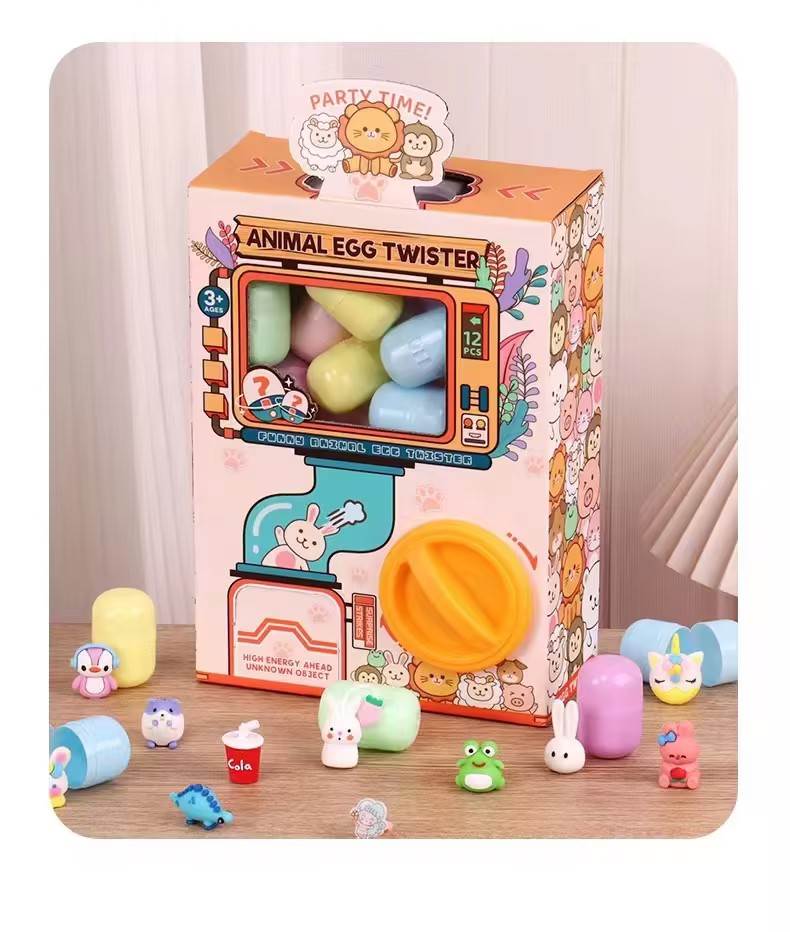 Игровой автомат-гашапон с фигурками животных