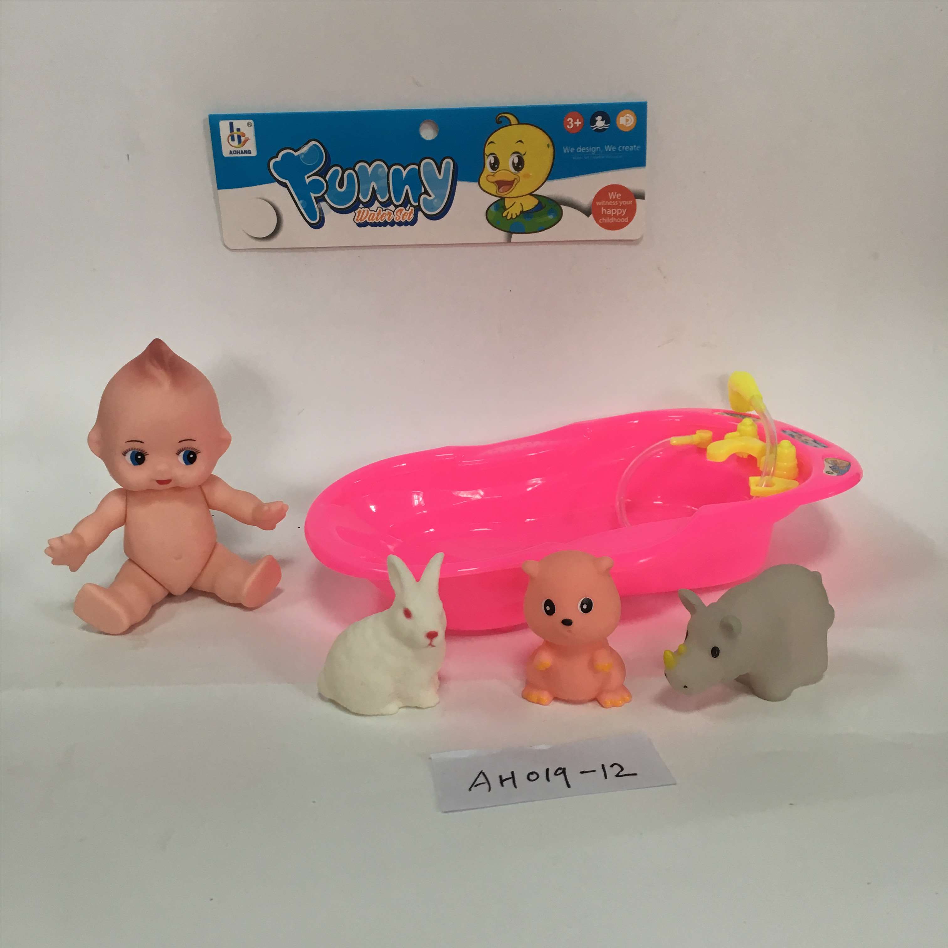 Кукла с 3 животными и большой ванной