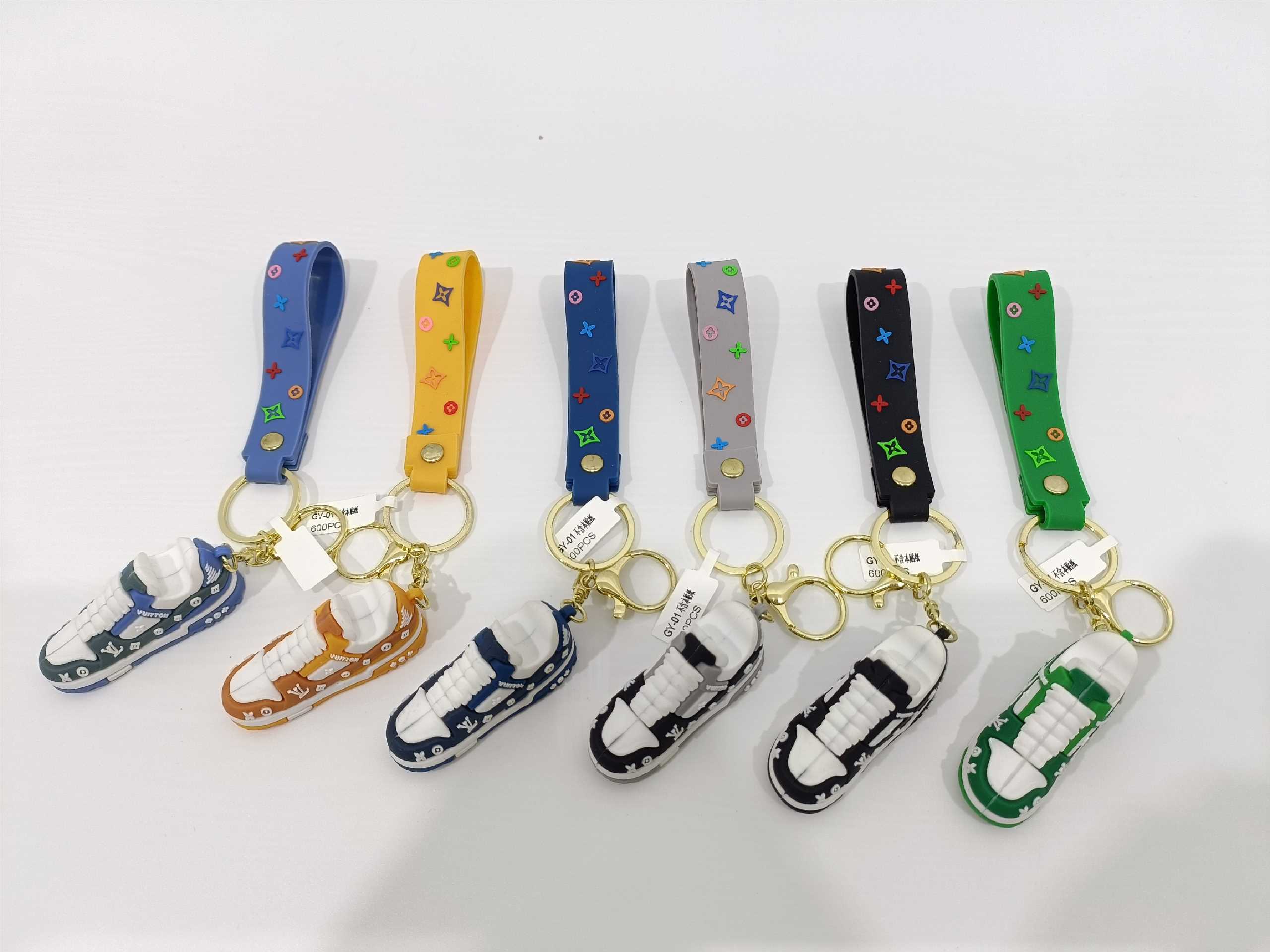 Брелок LV Tide Shoes Keychain оптом