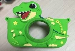 Игрушка динозавр-ящерица в коробке
