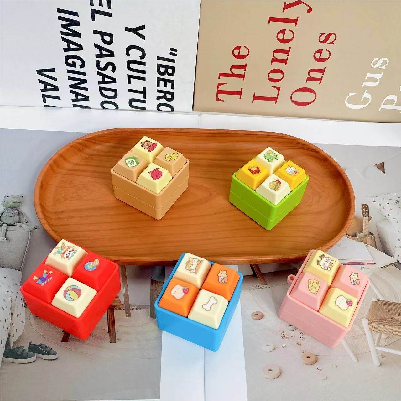Развивающая игрушка Четыре кнопки