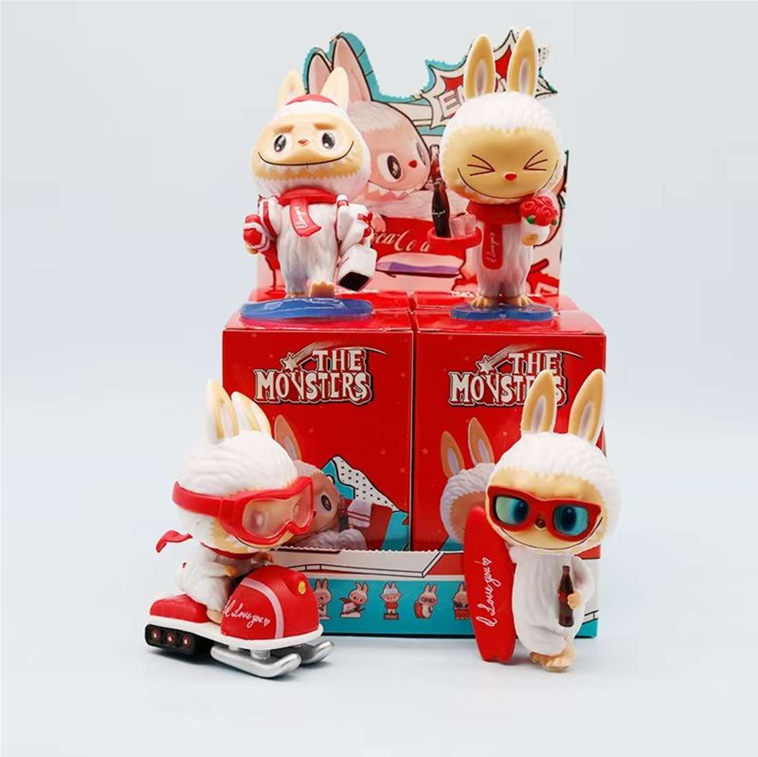 Коллекционная фигурка Coke Rab Blind Box
