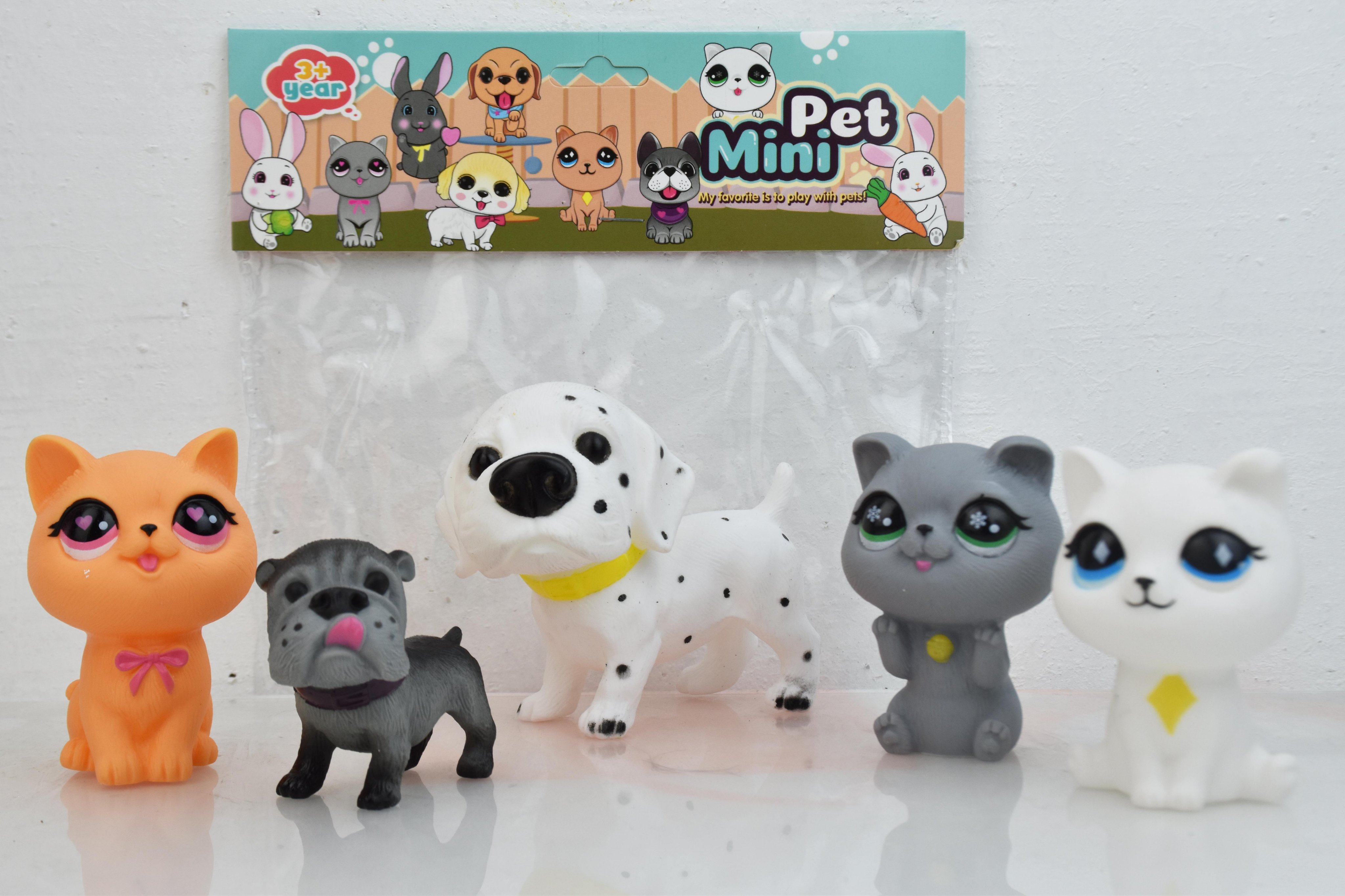 Набор виниловых игрушек: кошки и собаки, 5 шт.