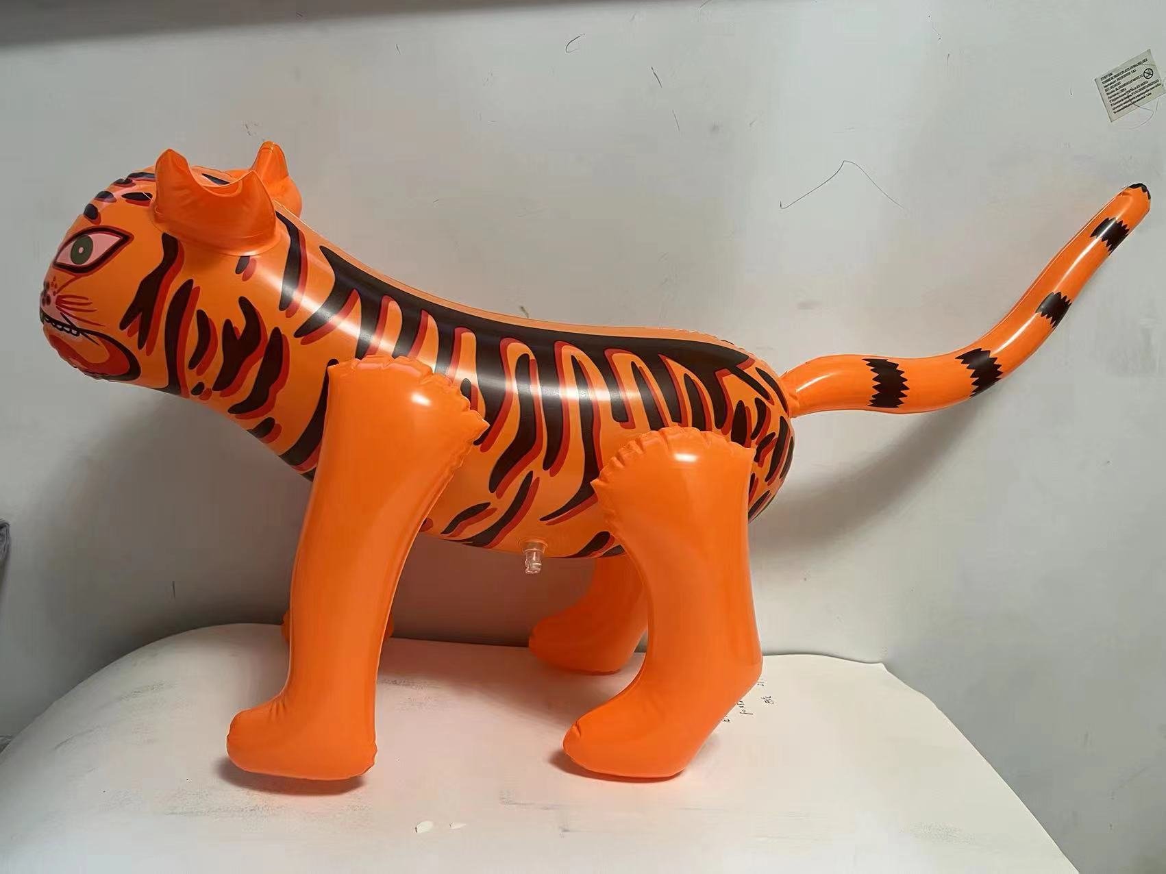 Надувная игрушка Тигренок