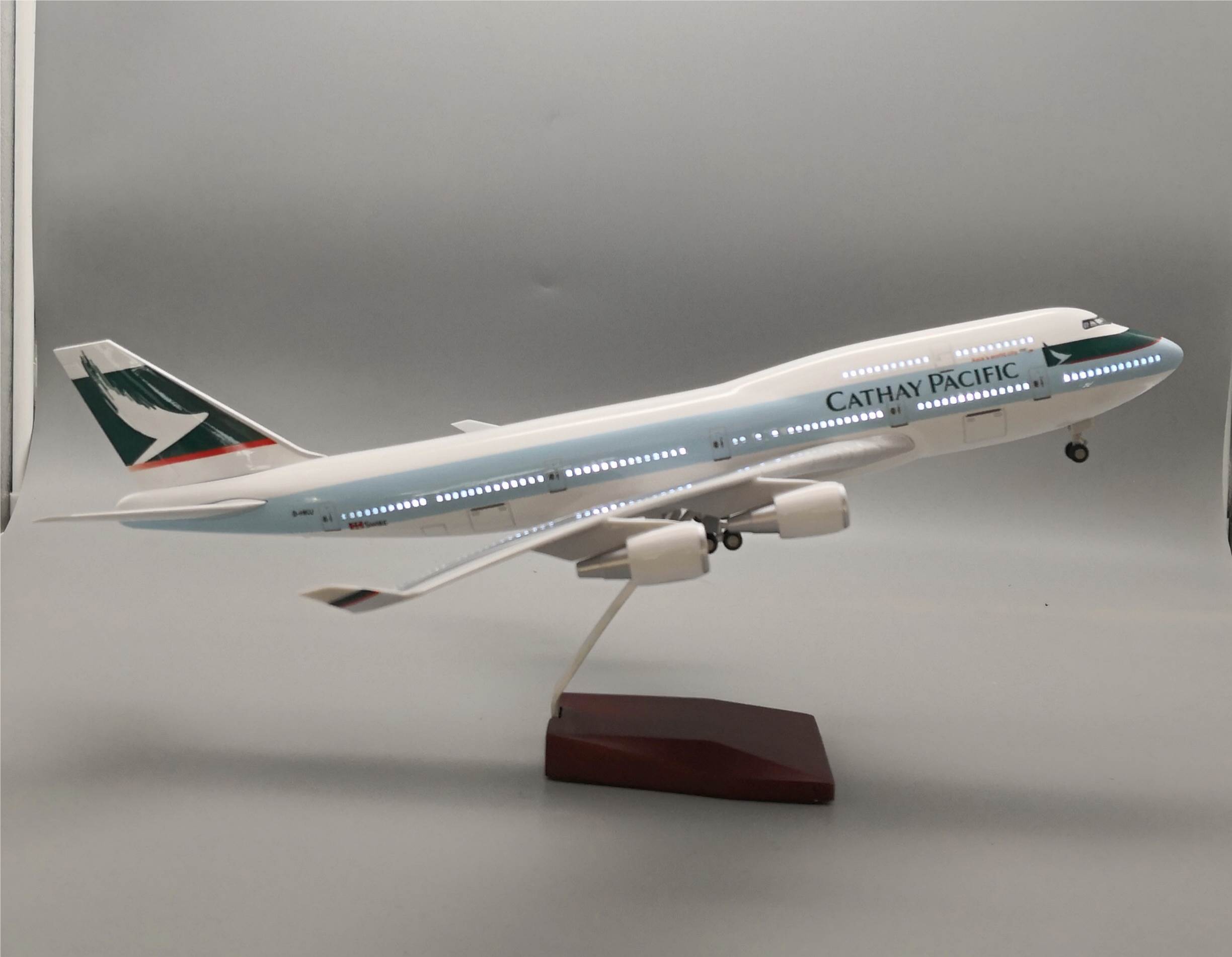 Модель самолета Cathay Pacific 747, 47 см, 1:150