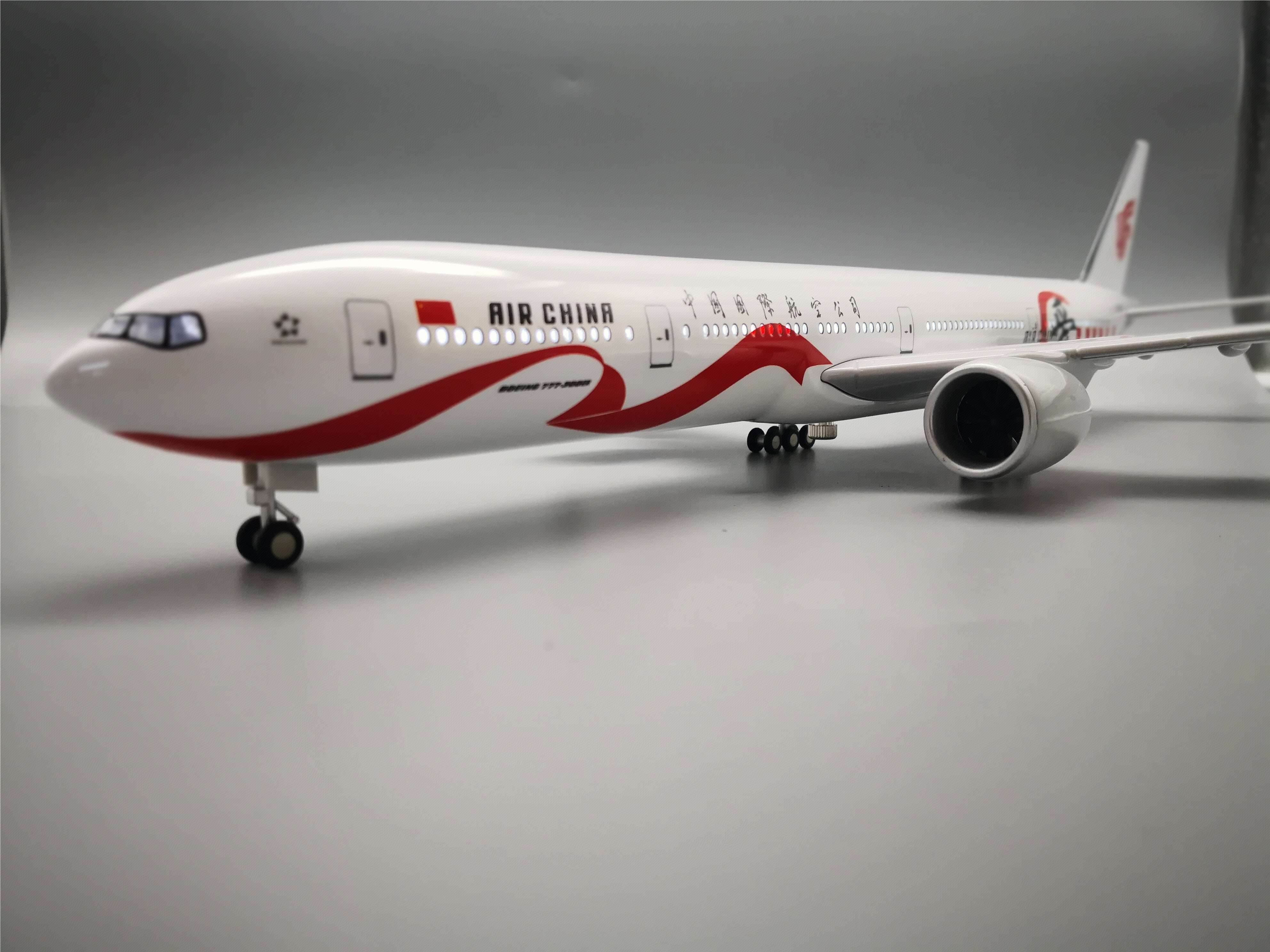 Модель самолета Boeing 777 "Любовь к Китаю", 47 см