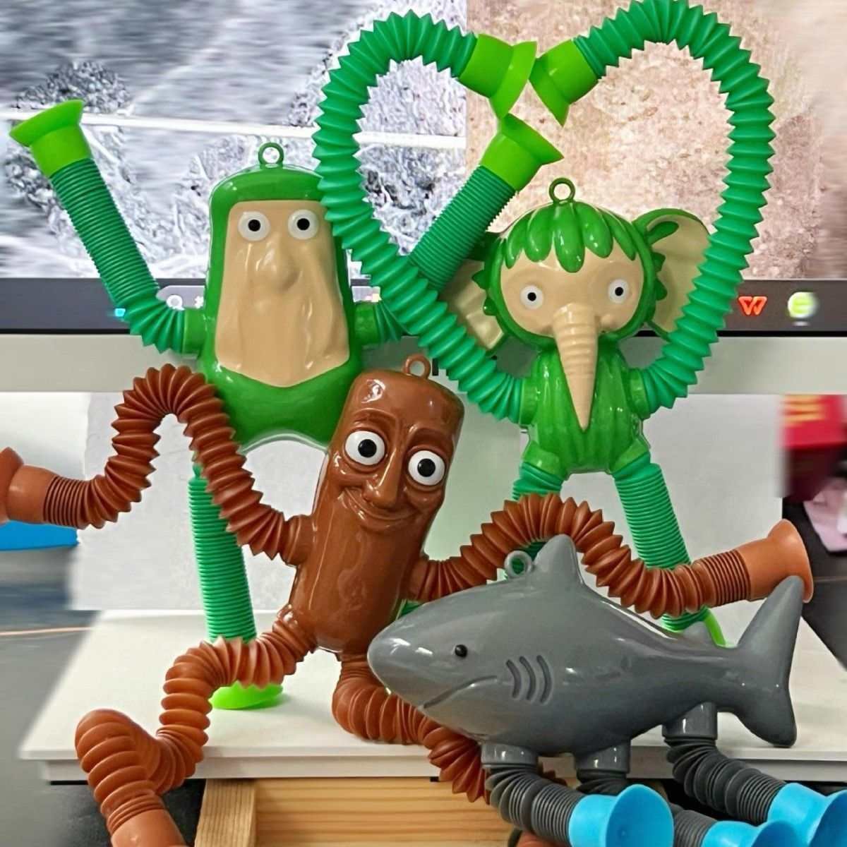 Телескопическая игрушка "Шаньхайцзин" со светом