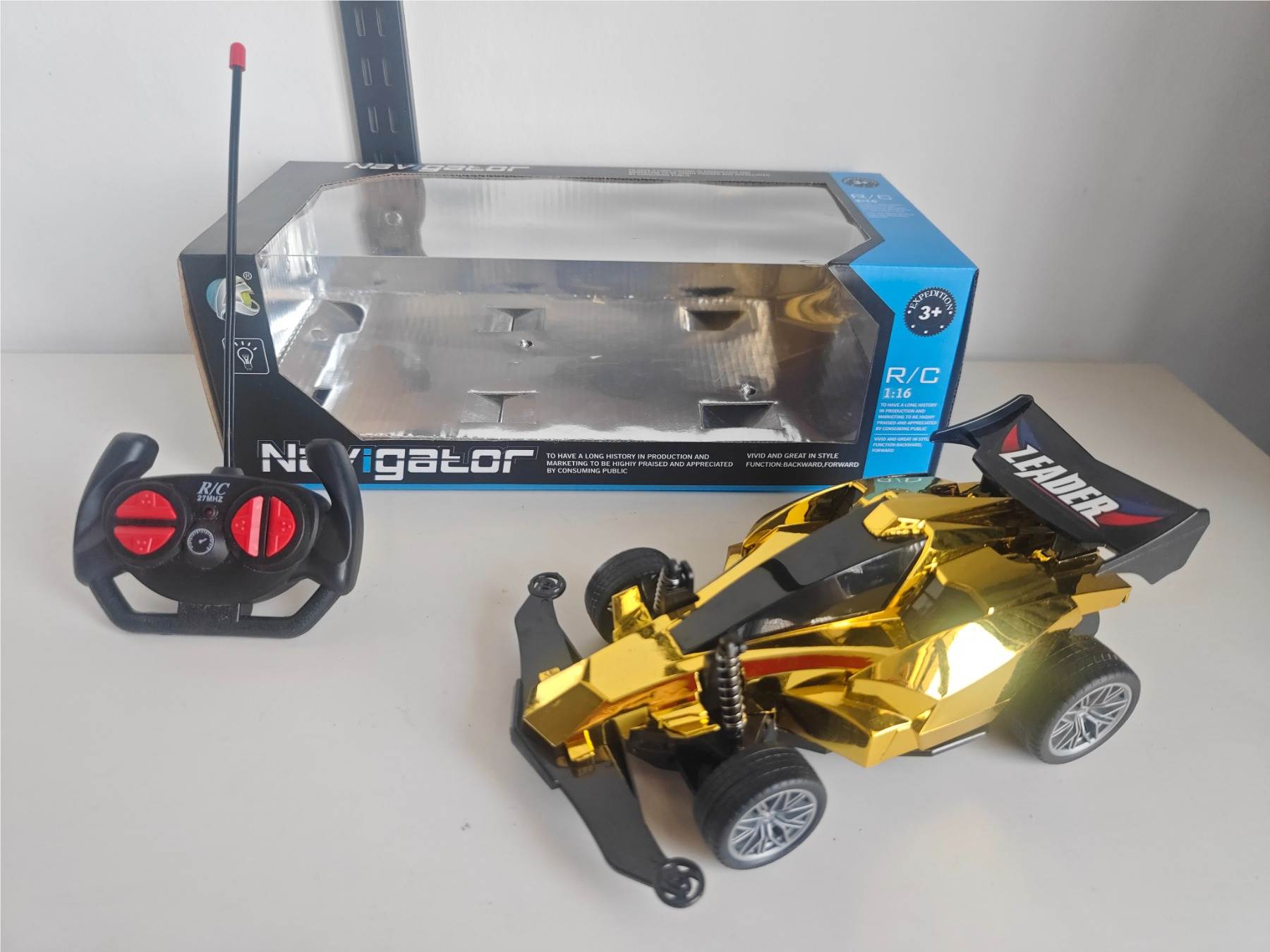 Внедорожник 1:16 на радиоуправлении, 4WD, золотой