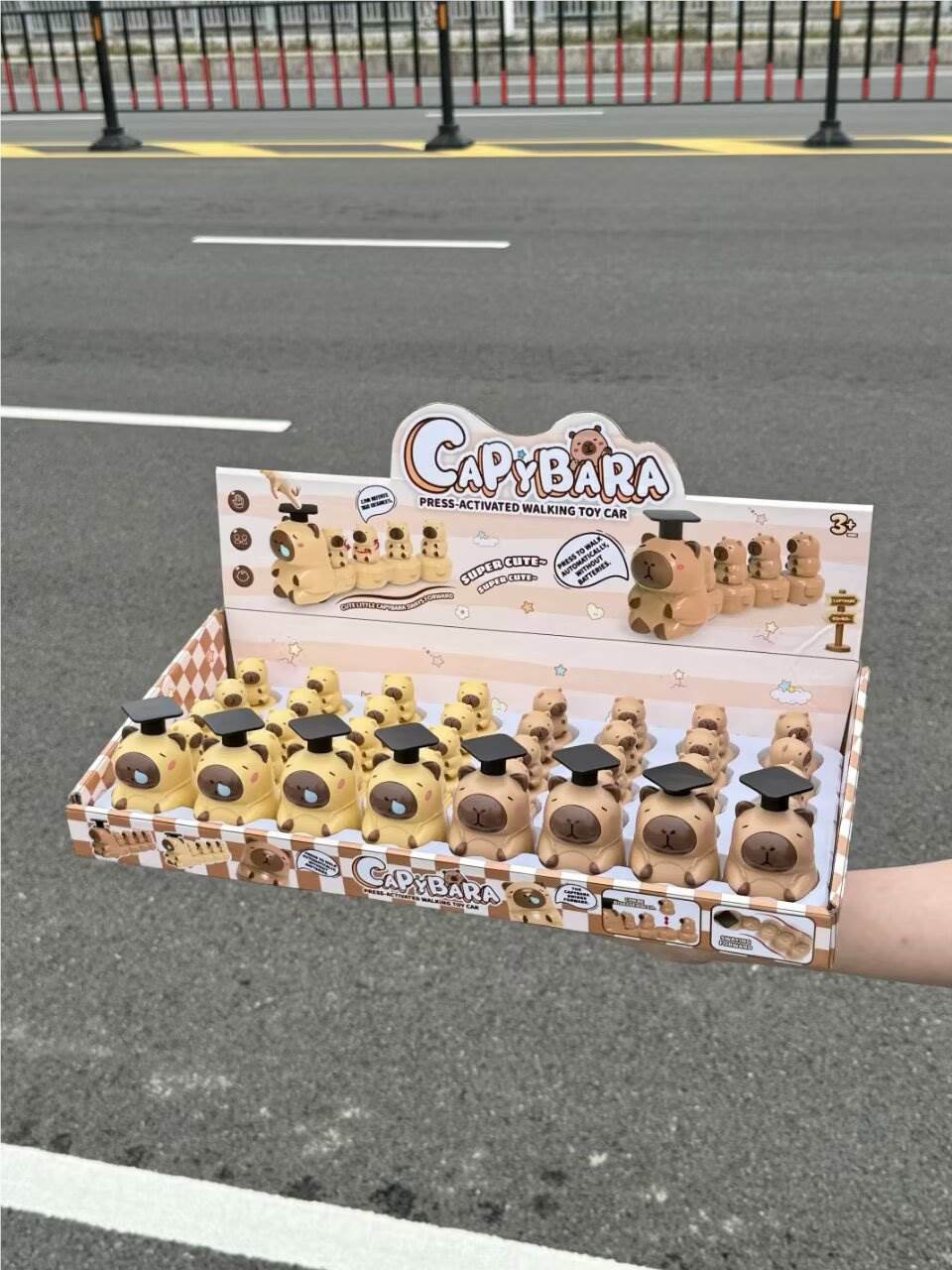 Игрушка-каталка "Дельфинчик"