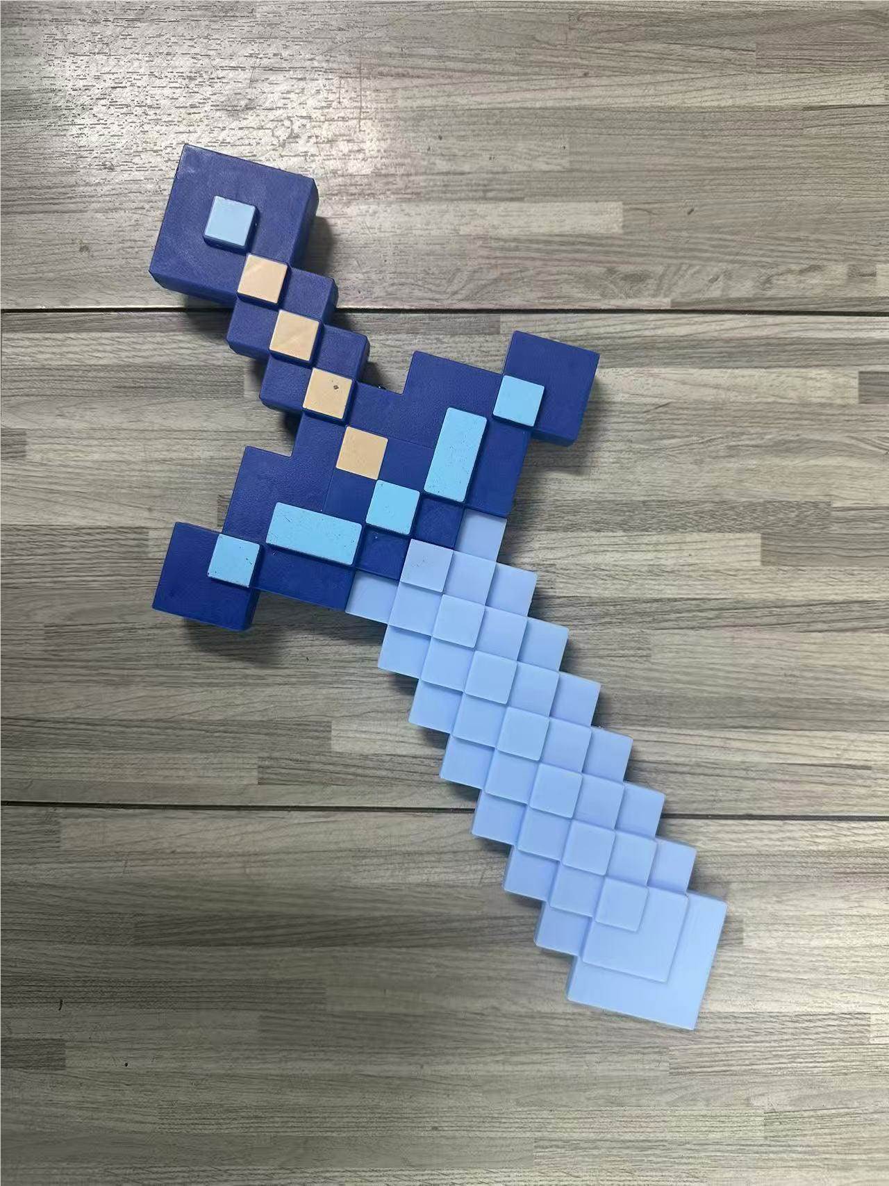 Светящийся алмазный меч Minecraft на батарейках
