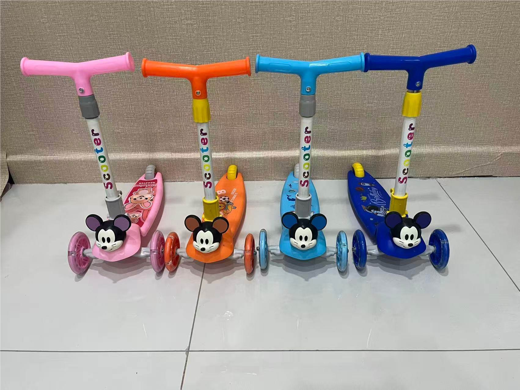 Детский самокат Mickey с мигающими колесами, оптом